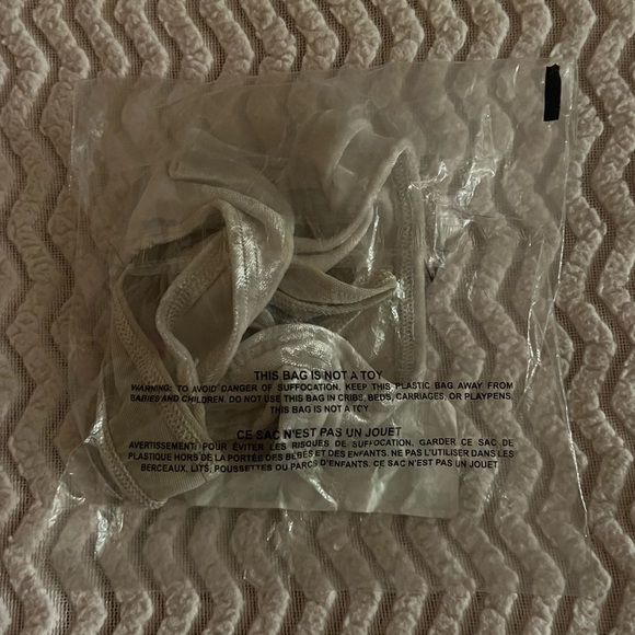 NWT - Picture 4 of 6